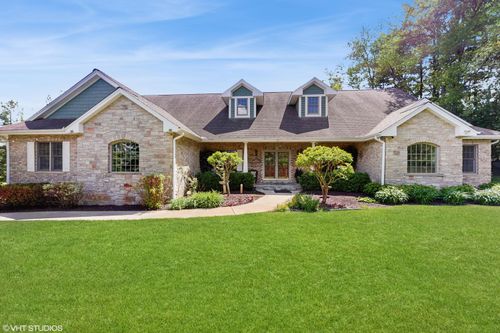 2917 Bridlepath Ct, Lake Geneva, WI, 53147-5516 | Card Image