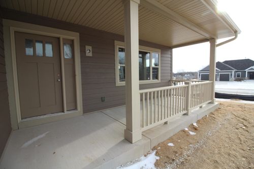 426 Parker Dr, Genoa City, WI, 53128-2552 | Card Image