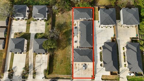 5017 Mallow St, Houston, TX, 77033-3931 | Card Image