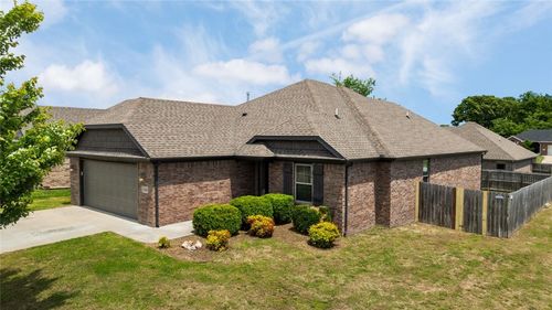 420 Timber Ridge St, Centerton, AR, 72719-8816 | Card Image