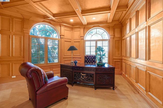 11 La Strada Ct, House other with 5 bedrooms, 5 bathrooms and 2 parking in Burlingame CA | Image 32