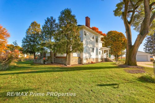 1860 N Sheridan Rd, Fairgrove, MI, 48733-9543 | Card Image