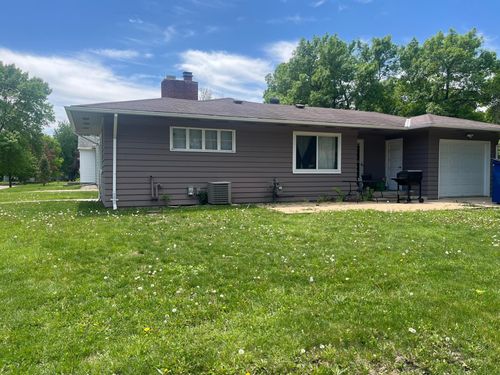 700 14th St Sw, Willmar, MN, 56201-2927 | Card Image