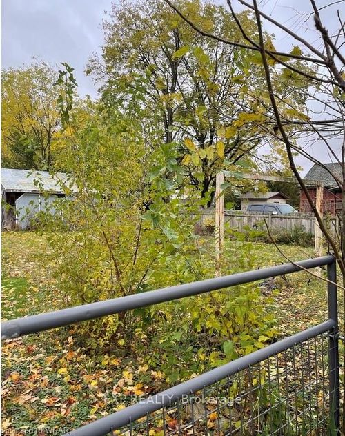 3293 Elgin St, Brooke Alvinston, ON, N0N1A0 | Card Image