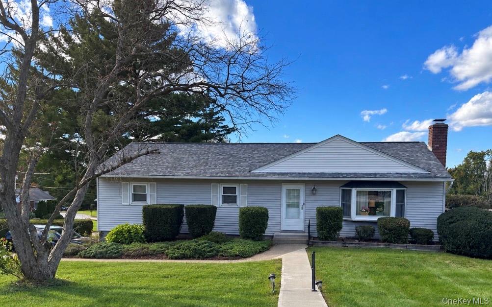 66 Patton Rd, For Sale in Newburgh - eXp Realty