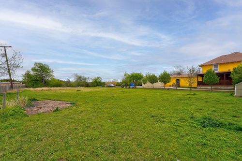 2309 Oakland Blvd, Fort Worth, TX, 76103-3230 | Card Image