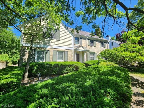 2685 Rocklyn Rd, Shaker Heights, OH, 44122-2112 | Card Image