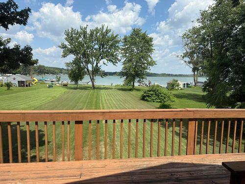 3339 Dumont Lake Dr, Allegan, MI, 49010-8221 | Card Image