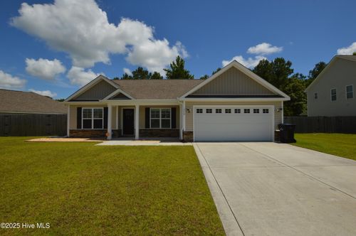 310 Hidden Oaks Dr, Jacksonville, NC, 28546-9691 | Card Image