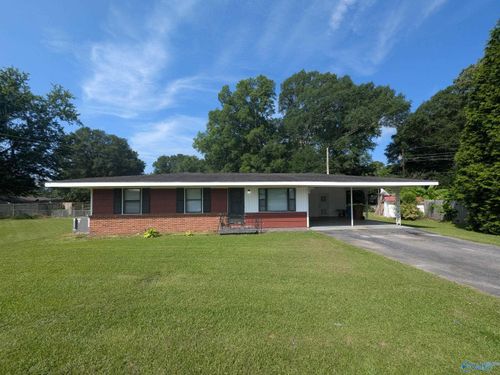 915 Cooper Ln Sw, Hartselle, AL, 35640-2632 | Card Image