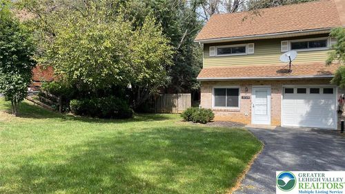 1725 Markham Dr, Bethlehem, PA, 18017-2738 | Card Image