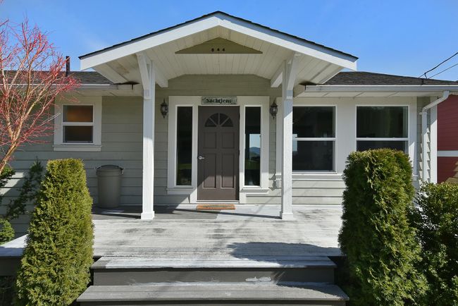 644 Gibsons Way, House other with 4 bedrooms, 4 bathrooms and null parking in Gibsons BC | Image 34