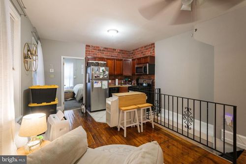 unit-1r-1919 Spring Garden St, PHILADELPHIA, PA, 19130-3861 | Card Image