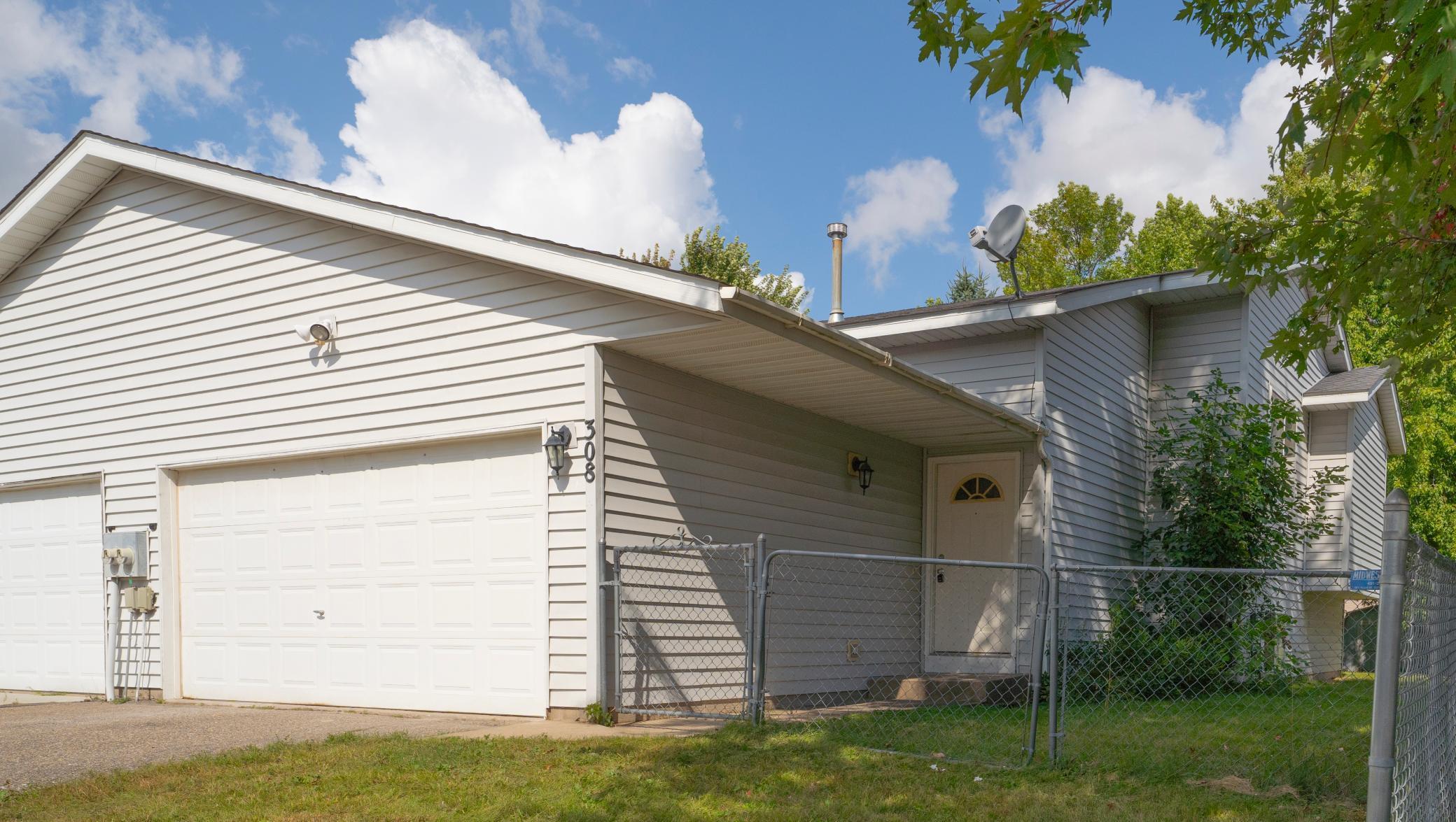 Cari Park Ln, Hastings, MN 55033