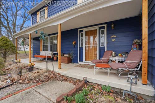 5371 Tulip Tree Ct, Flint, MI, 48532-3339 | Card Image