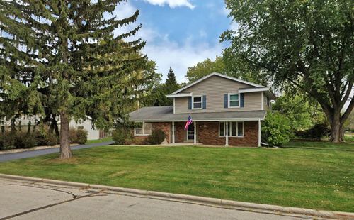 W153N11514 Potomac Cir, Germantown, WI, 53022-3560 | Card Image
