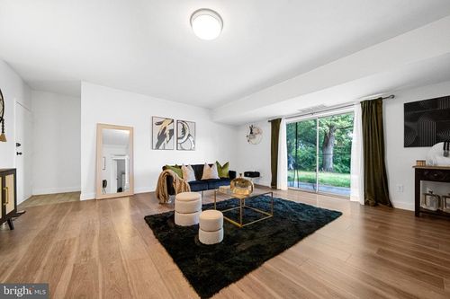 t2-12650 Dara Dr, WOODBRIDGE, VA, 22192-2750 | Card Image