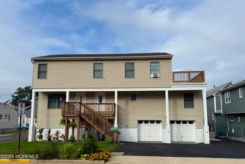b-114 Shore Dr, Highlands, NJ, 07732-1651 | Card Image