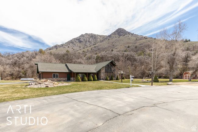 View of mountain feature | Image 10