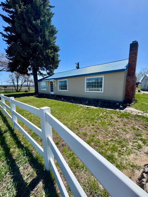 61670 Klamath Falls-Lakeview Hwy, Bly, OR, 97622 | Card Image