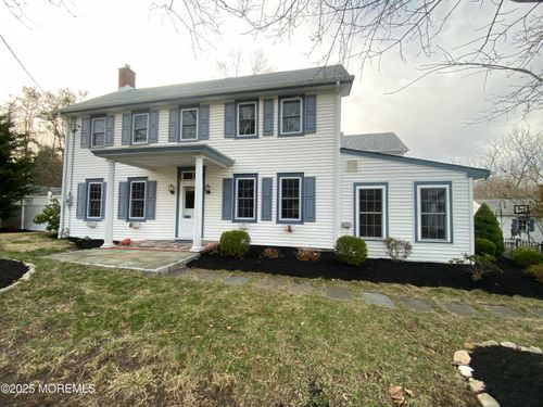 10 Arneytown Hornerstown Rd, CREAM RIDGE, NJ, 08514-1805 | Card Image