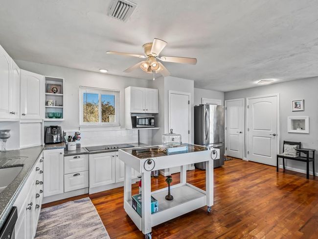 774 Bald Point Rd, House other with 3 bedrooms, 3 bathrooms and null parking in Alligator Point FL | Image 5