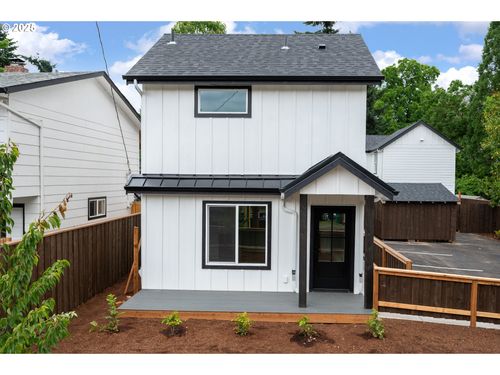8-4103 Se Olsen St, Milwaukie, OR, 97222-5750 | Card Image