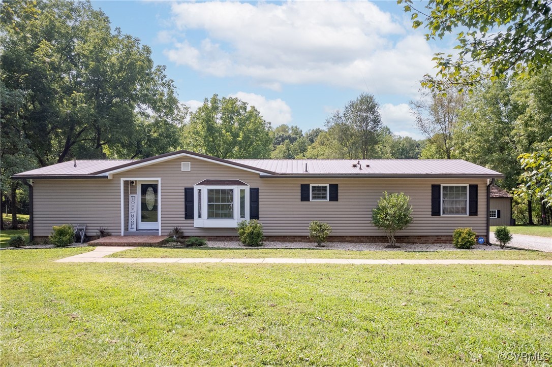 Whitaker Rd, Amelia Court House, VA 23002