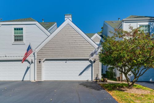 288 Oak Bluff Ct, Wauconda, IL, 60084-2919 | Card Image