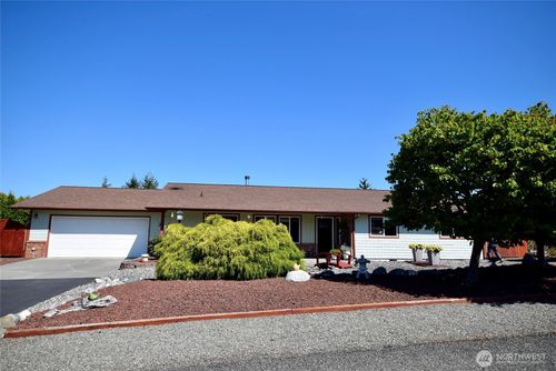 180 Brittany Ln, Sequim, WA, 98382-9369 | Card Image