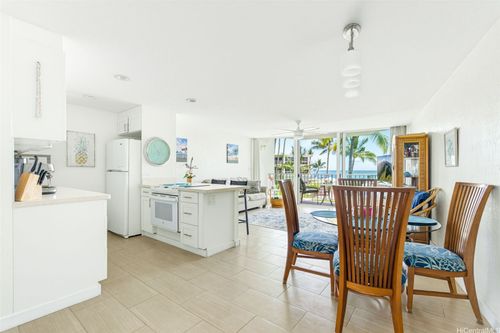 216-87-561 Farrington Hwy, Waianae, HI, 96792-3276 | Card Image