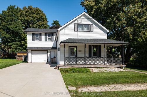 {{alt}} | Card Image