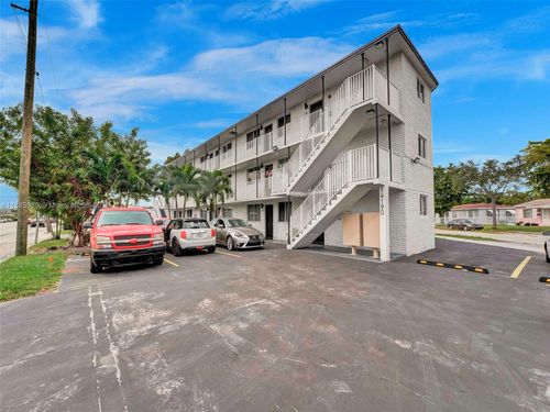 apt-3-14190 W Dixie Hwy, North Miami, FL, 33161-2503 | Card Image