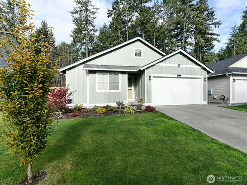 621 153rd Street Ct E, Tacoma, WA, 98445-2401 | Card Image