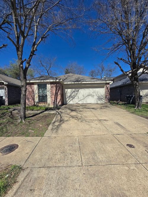137 Cliff Heights Circle, Dallas, TX, 75241 | Card Image