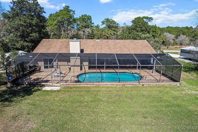 7618 W Golf Club St, House other with 3 bedrooms, 2 bathrooms and 2 parking in Crystal River FL | Image 43