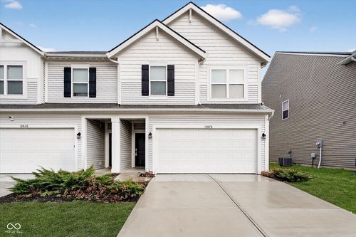 10828 Penwell Way, Indianapolis, IN, 46235-3624 | Card Image