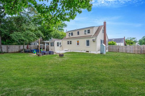 203 Lou Ave, Kings Park, NY, 11754-1523 | Card Image