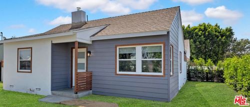 6763 Case Ave, North Hollywood, CA, 91606-4920 | Card Image