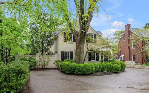 951 Cooper Dr, Lexington, KY, 40502-2508 | Card Image