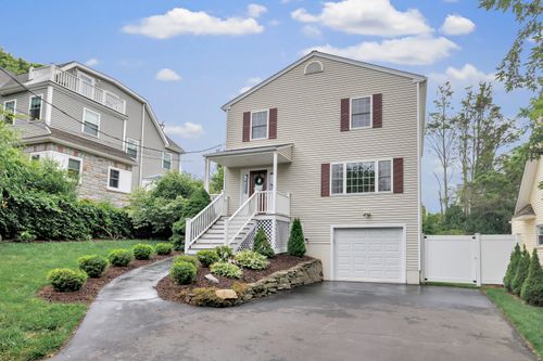 84 Edison Ave, Fairfield, CT, 06825-4200 | Card Image