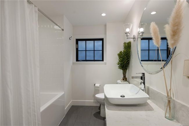 609 Oliver St, House other with 4 bedrooms, 4 bathrooms and 6 parking in Oak Bay BC | Image 43