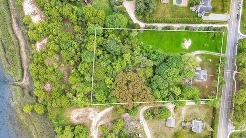 26 Mill Rd, Remsenburg, NY, 11960-2055 | Card Image