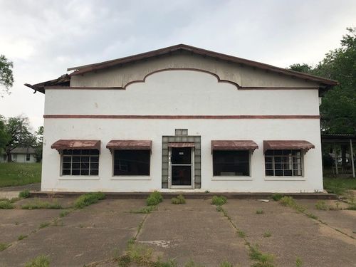 812 W 7th St, Bonham, TX, 75418-3408 | Card Image