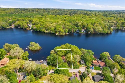 66 W Shore Dr, Exeter, RI, 02822-1915 | Card Image