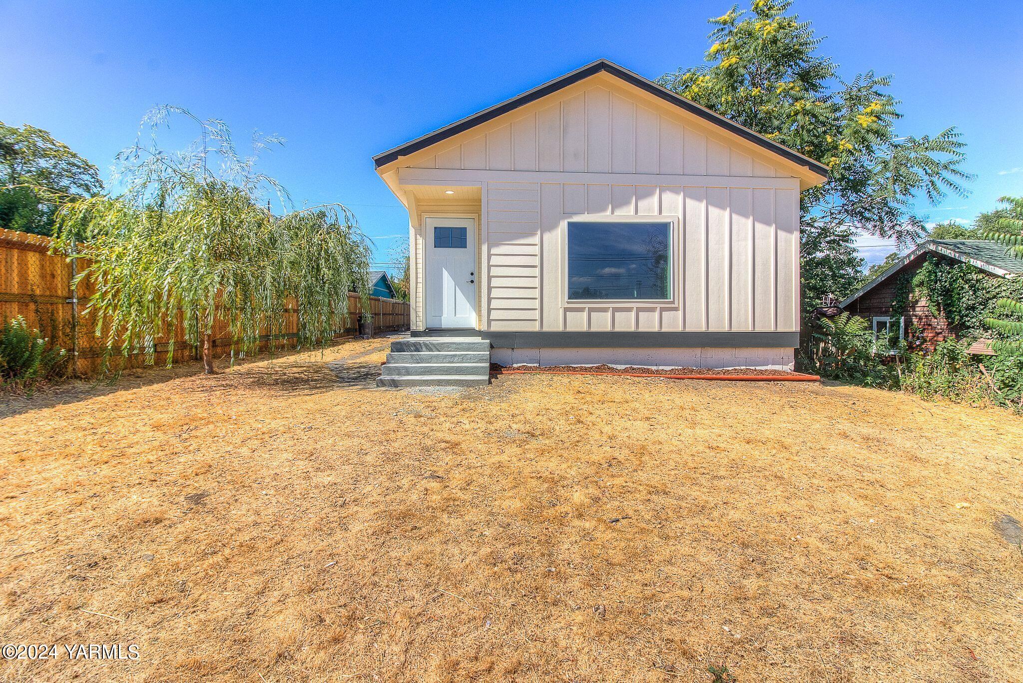 Fair Ave, Yakima, WA 98901