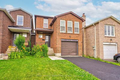 4160 Beacon Lane, House other with 3 bedrooms, 2 bathrooms and 2 parking in Mississauga ON | Image 2