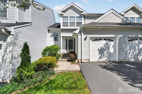 33 Vandeventer Ct, Sayreville, NJ, 08872-2708 | Card Image