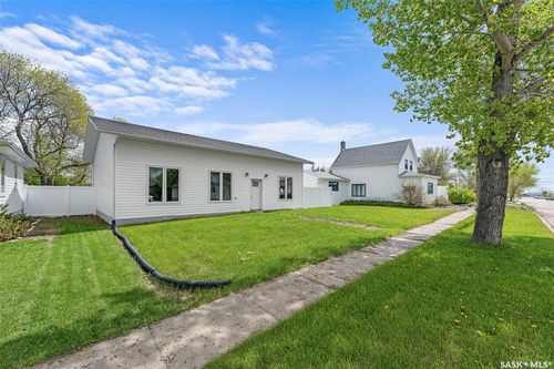 214 Main St, Rouleau, SK, S0G4H0 | Card Image