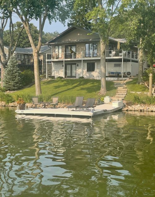 142 Sunrise Ct, Loda, IL, 60948-9749 | Card Image